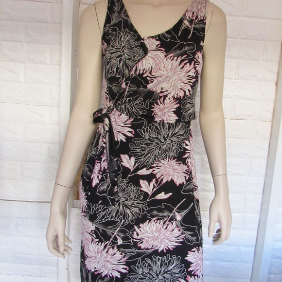 BCBGMAXAZRIA Black Petal Daisies Floral Tie Wrap Bow V Neck Night Out Dress S - Picture 1 of 5